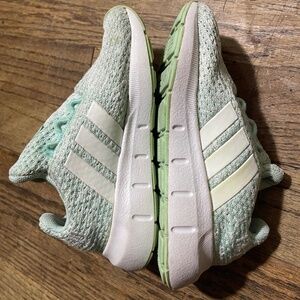Adidas Kids Girls Green and White Orothite Shoes Size 7K